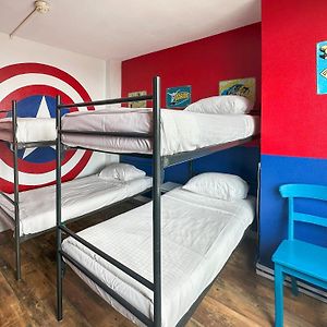 Dormitory Room Mixed